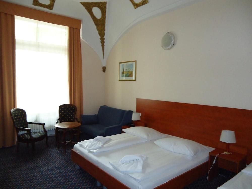 City Hotel Am Kurfuerstendamm Берлин Екстериор снимка