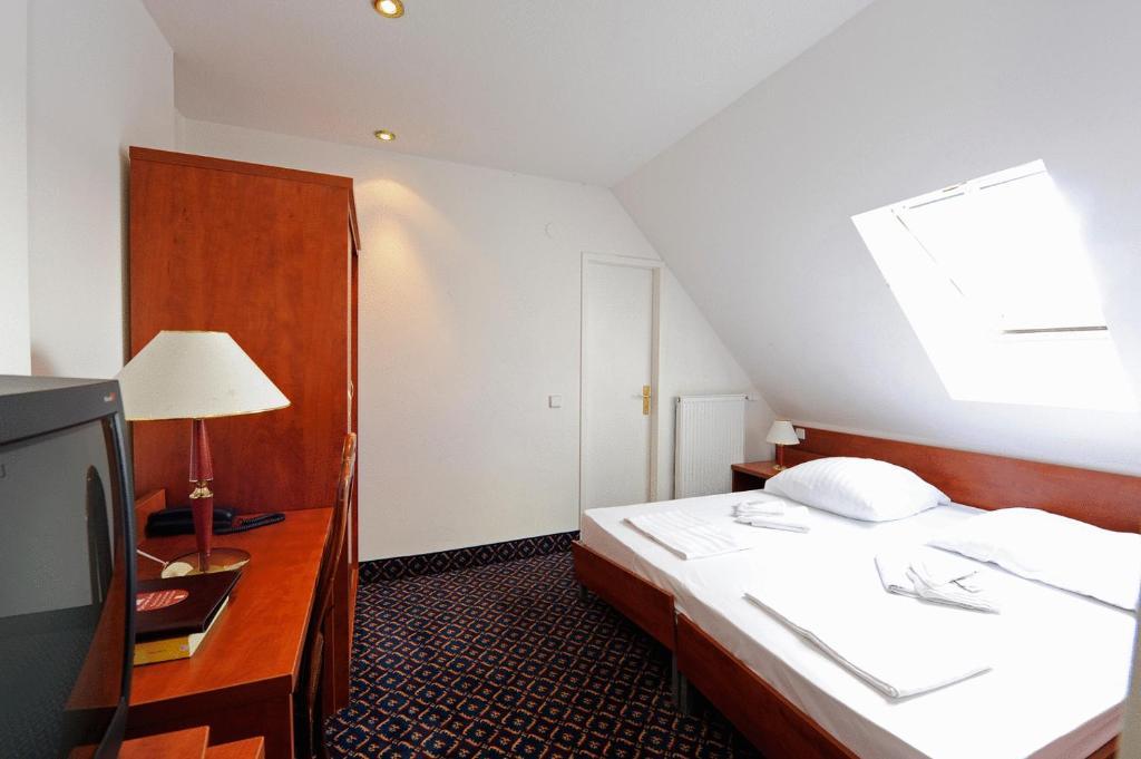 City Hotel Am Kurfuerstendamm Берлин Екстериор снимка