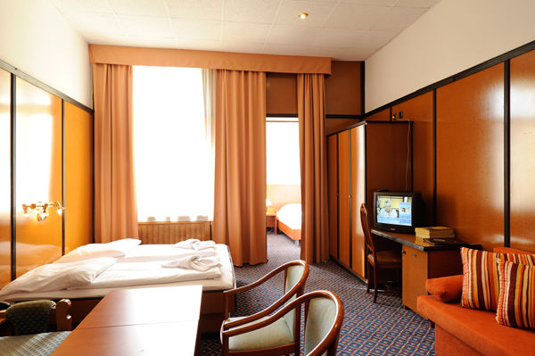 City Hotel Am Kurfuerstendamm Берлин Стая снимка