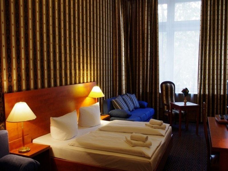 City Hotel Am Kurfuerstendamm Берлин Екстериор снимка