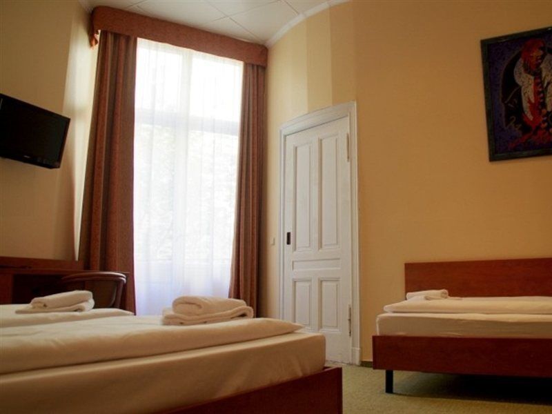 City Hotel Am Kurfuerstendamm Берлин Екстериор снимка