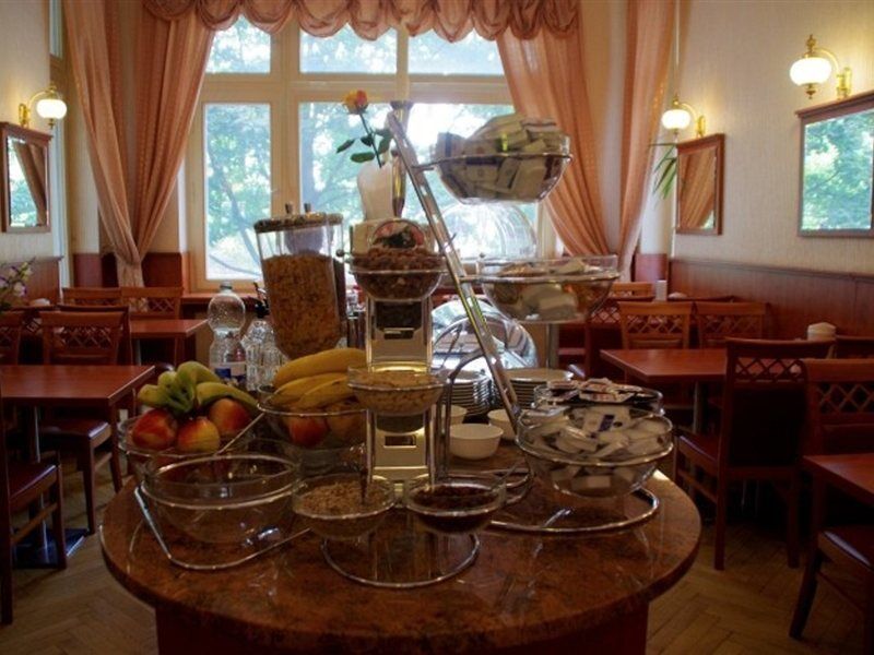 City Hotel Am Kurfuerstendamm Берлин Екстериор снимка