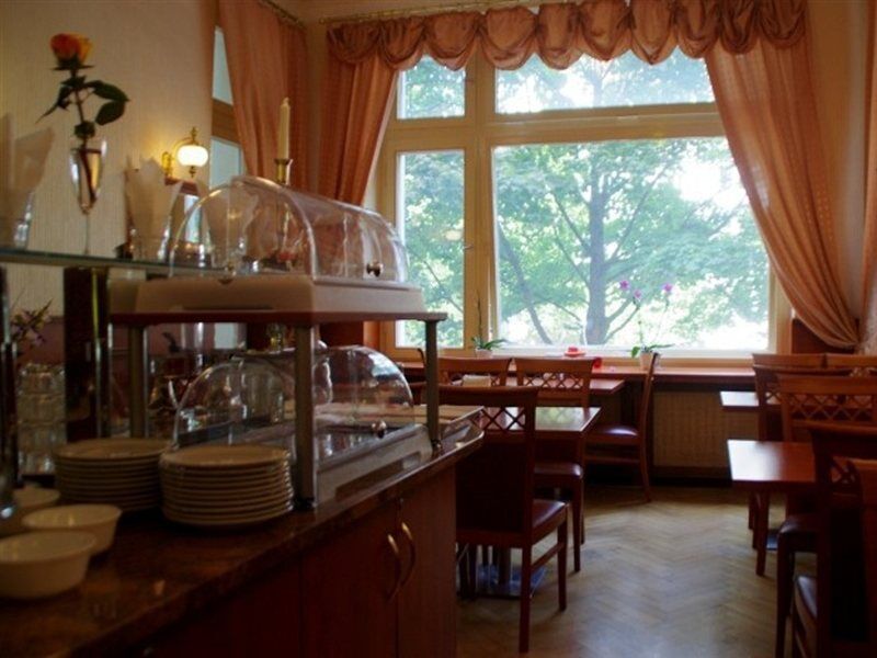 City Hotel Am Kurfuerstendamm Берлин Екстериор снимка